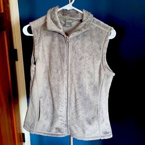 Grey vest. Natural reflections size small.